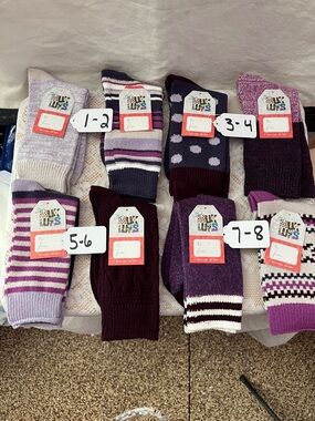 Muk-Luks Mixed Pattern Crew Socks NWT $/pair